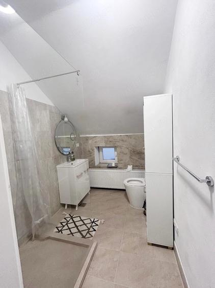Apartament cu 4 camere decomandat în Bălcescu