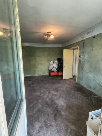 Apartament cu 2 camere semidecomandat în Exterior Vest