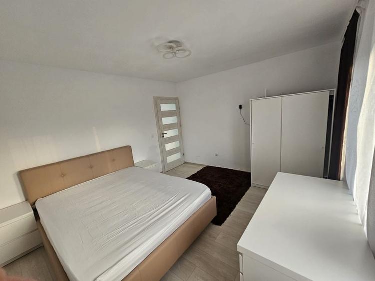 Casă cu 4 camere cu Teren 500 Mp în Exterior Vest