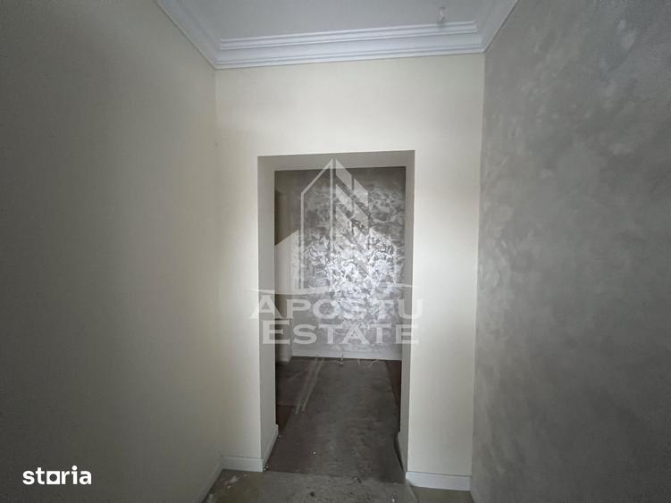 Casă cu 5 camere cu Teren 260 Mp în Giarmata