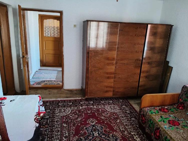 Casă cu Teren 7661 Mp în Șomănești