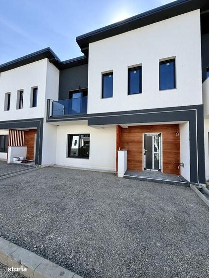 Apartament cu 4 camere în Păcurari