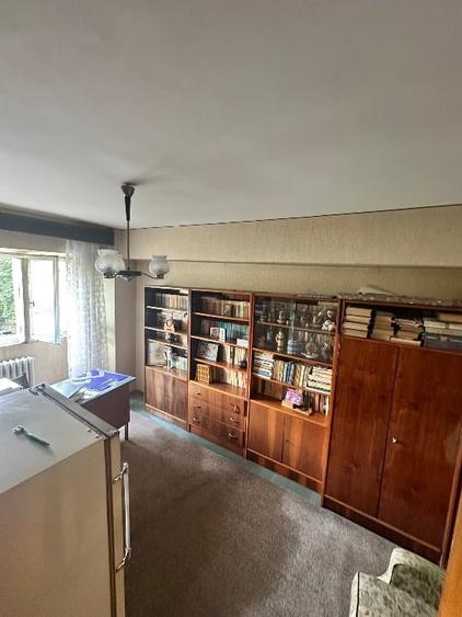 Apartament cu 4 camere decomandat în Militari