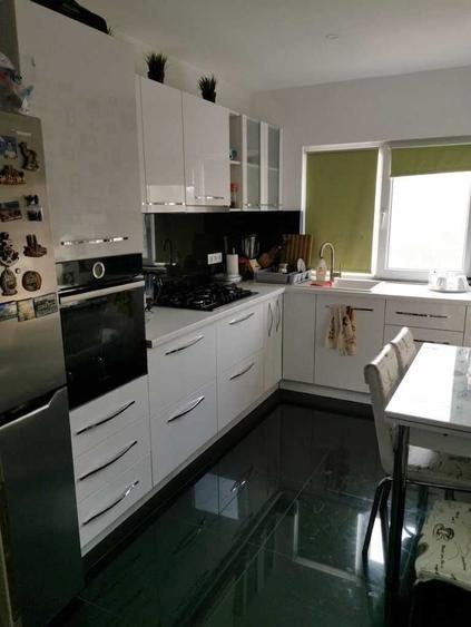 Casă cu 4 camere în Sud