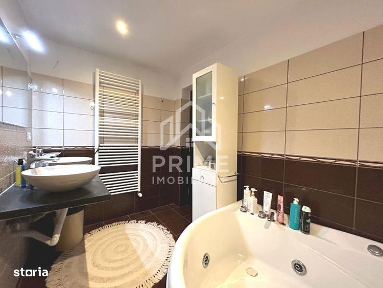 Casă cu 7 camere cu Teren 1004 Mp în Central