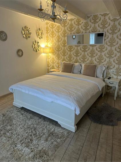 Casă cu 6 camere cu Teren 700 Mp în Central