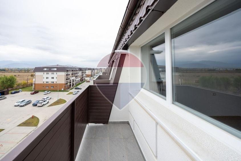 Apartament cu 2 camere semidecomandat în Sânpetru