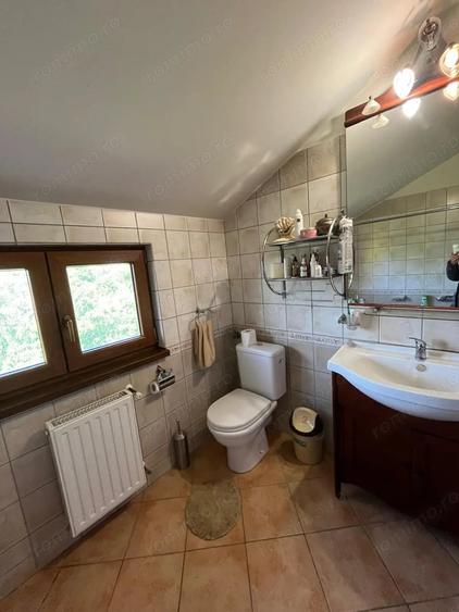 Casă cu Teren 1100 Mp în Sânmihaiu Român