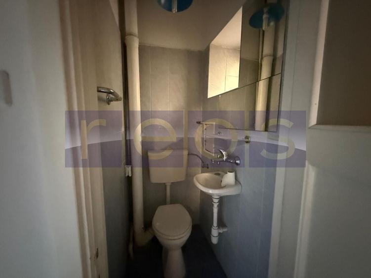 Apartament cu 5 camere semidecomandat, mobilat în Amzei