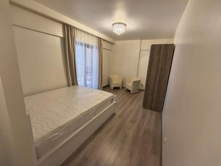 Apartament cu 3 camere decomandat, mobilat în Grozăvești