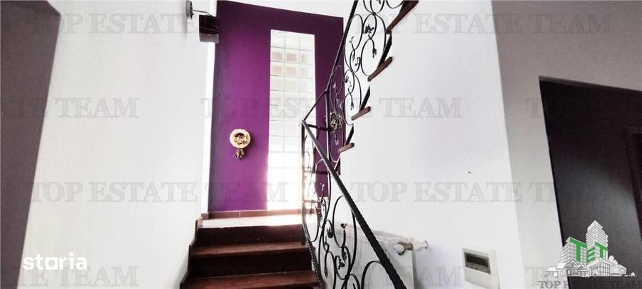 Casă cu 5 camere cu Teren 550 Mp în Odăi