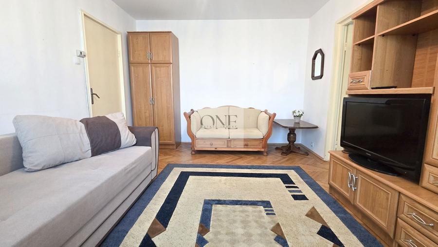 Apartament cu 2 camere semidecomandat, mobilat în Centrul Civic