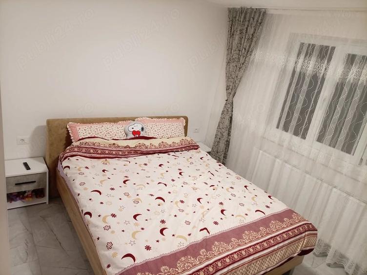 Apartament cu 3 camere decomandat în Sud