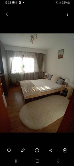 Apartament cu 4 camere decomandat în Doamna Ghica