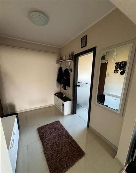Apartament cu 2 camere semidecomandat, mobilat în Terezian