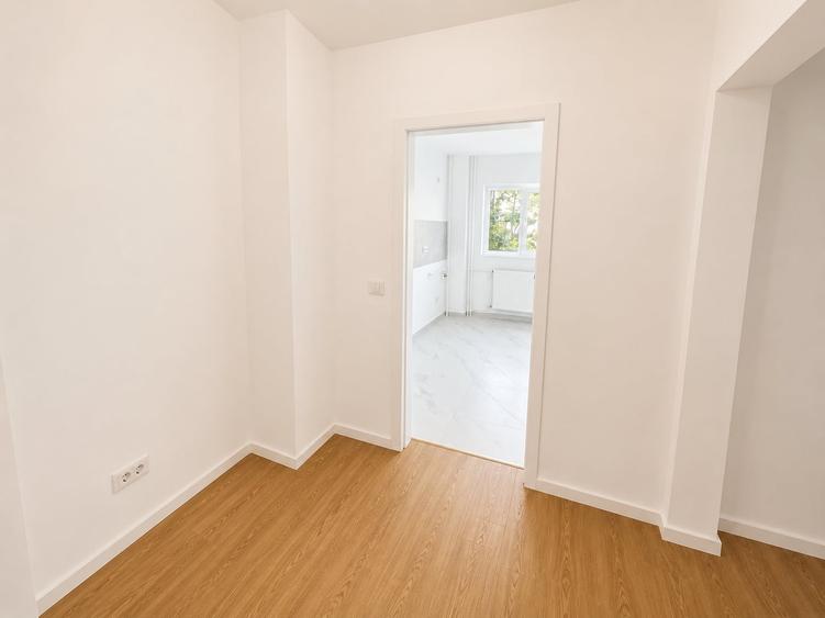 Apartament cu 2 camere decomandat în Crângași