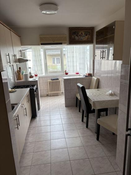 Apartament cu 2 camere decomandat în Micălaca