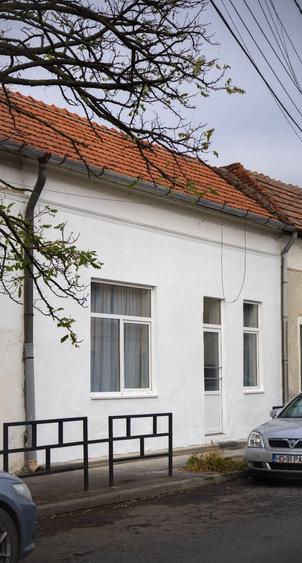 Garsonieră semidecomandată în Central