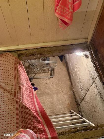 Hantesti - casa de locuit cu 3 camere si anexe - 4