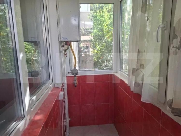 Apartament cu 2 camere semidecomandat în Mereni (Titu)