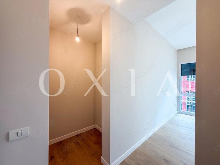 Apartament cu 3 camere semidecomandat în Complex Studențesc