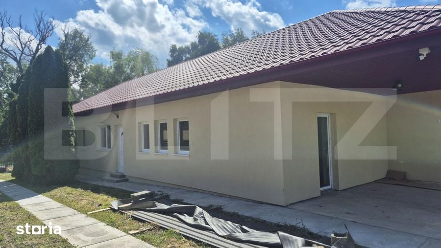 Casă cu 3 camere cu Teren 3286 Mp în Central