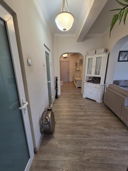 Apartament cu 2 camere decomandat în Paleu