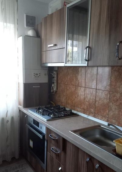 Inchiriez apartament 2 camere Centru Gaesti - 6