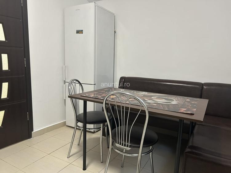 Apartament semidecomandat în Brâncoveanu
