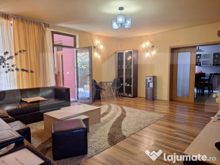 Casă cu 7 camere cu Teren 680 Mp în Mehala