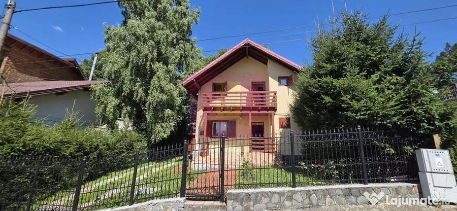 Casă cu 4 camere cu Teren 355 Mp în Central