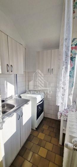 Apartament cu 2 camere decomandat în P-ța Unirii
