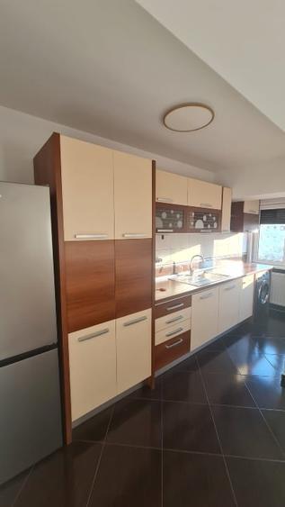 Apartament cu 2 camere decomandat, mobilat în Decebal