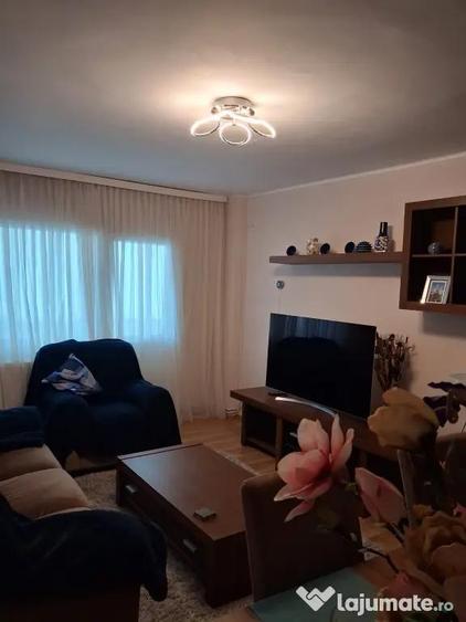 Inchiriez apartament 2 camere complet renovat modern (Sinaia) Platou Izvor - 7