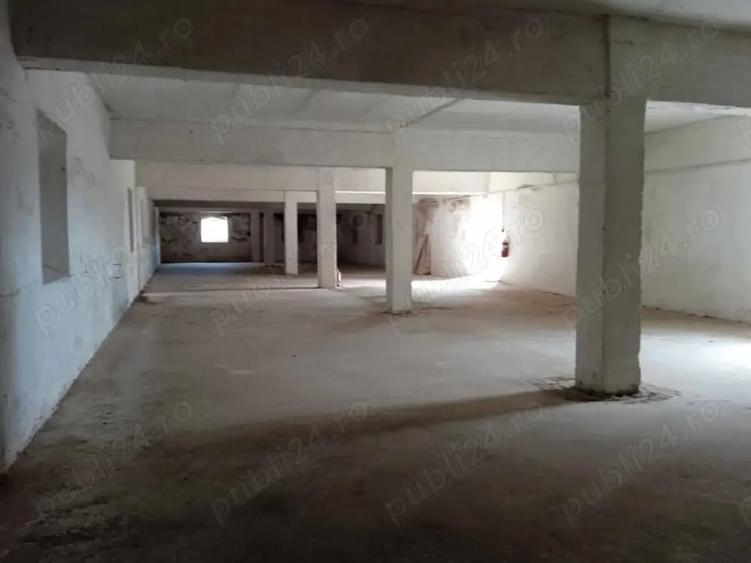Spațiu comercial, de 7,500 mp, în Roșiori