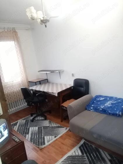 Apartament cu 2 camere semidecomandat în Podu Roș
