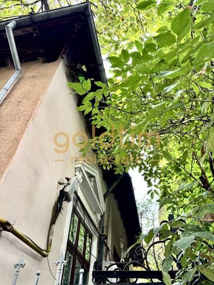 Casă individuală cu 5 camere cu Canalizare în Cotroceni