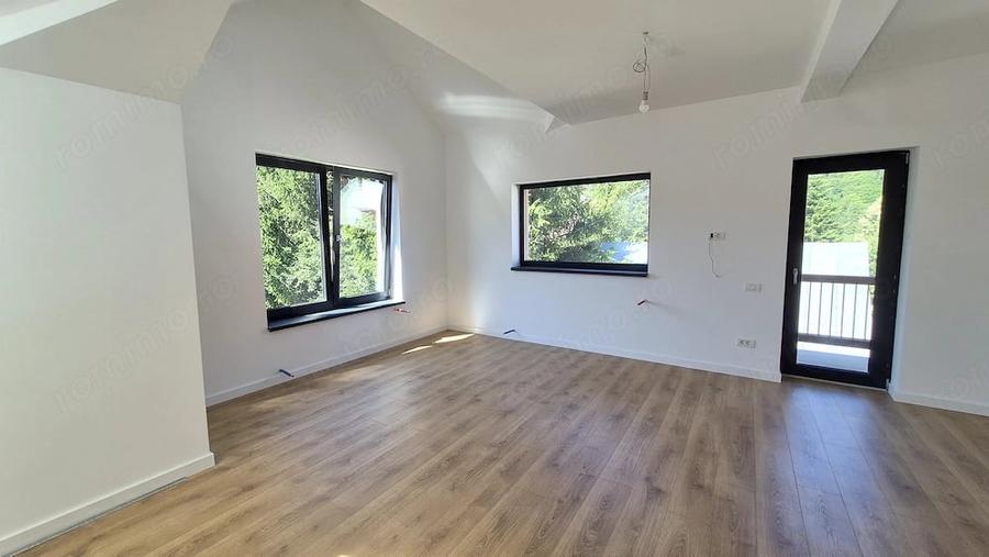 Apartament cu 4 camere decomandat în Zamora