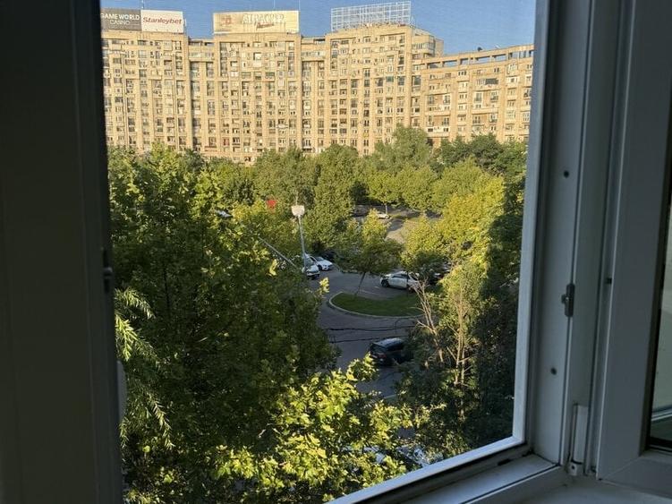 Apartament cu 3 camere decomandat în P-ța Alba Iulia