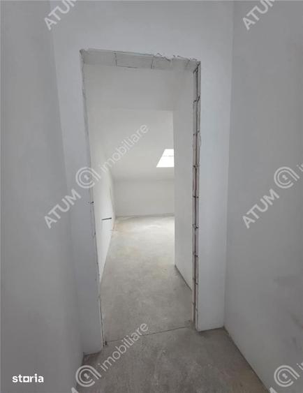 Apartament cu 2 camere decomandat în Vest