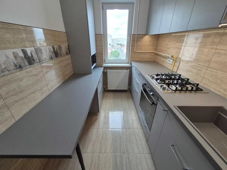 Apartament cu 2 camere semidecomandat, mobilat în Tomis II