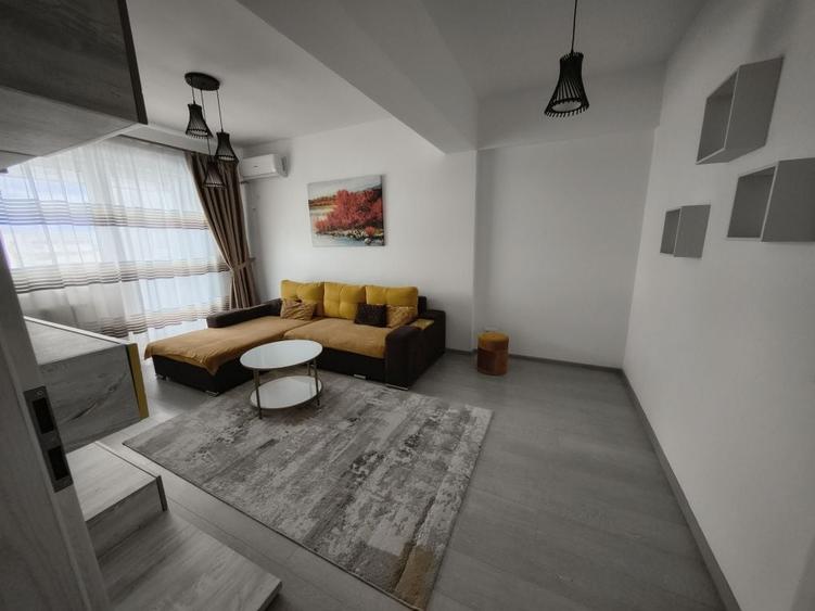 Apartament cu 2 camere decomandat în Runcu