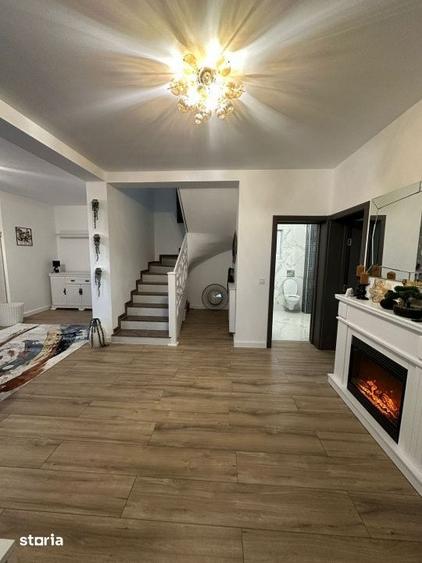 Casă cu 5 camere cu Teren 400 Mp în Apahida