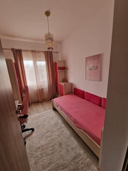 Apartament cu 3 camere decomandat în Copou