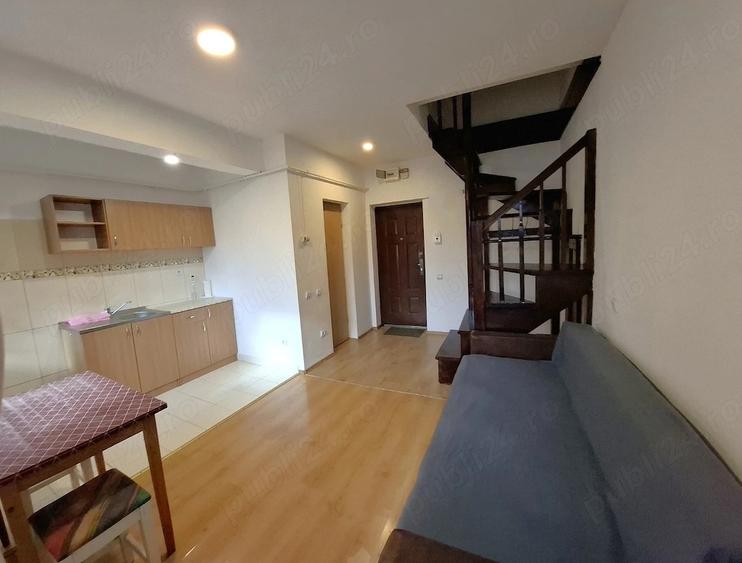 Brasov zona garii - Lacramioarelor, living + 2 camere, 54mp, etaj 5, scara interioara. 81.000 EUR - 2
