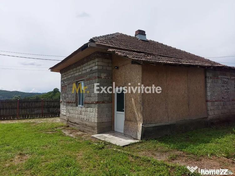 Casă cu 4 camere cu Teren 405 Mp în Bascov