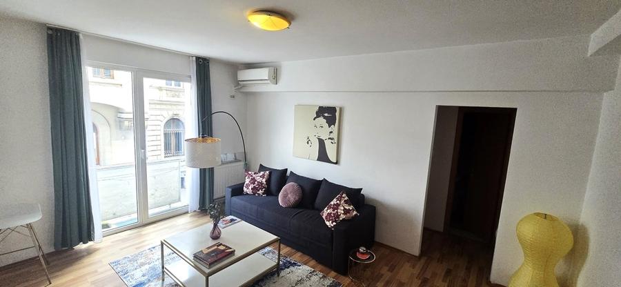 Apartament semidecomandat în Central