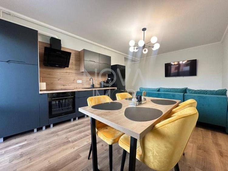 Apartament cu 3 camere decomandat, mobilat în Șelimbăr