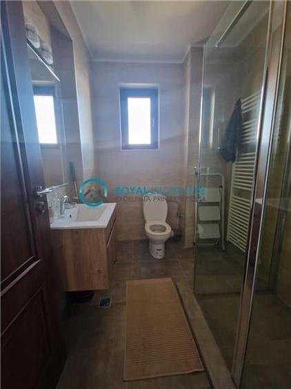 Apartament cu 3 camere decomandat, mobilat în Albert