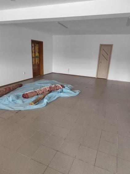 Casă individuală cu 4 camere cu Canalizare în Central